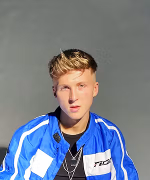 Liam Douglas Instagram Influencer