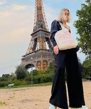 Unique Instagram post from @Mailaiis