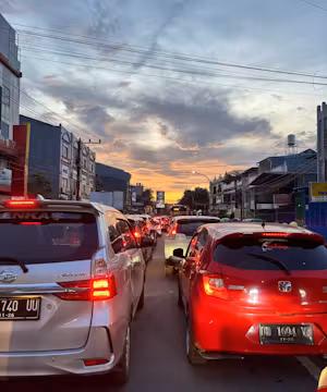 Embracing Culture through Reading: Discover Hendi's Journey