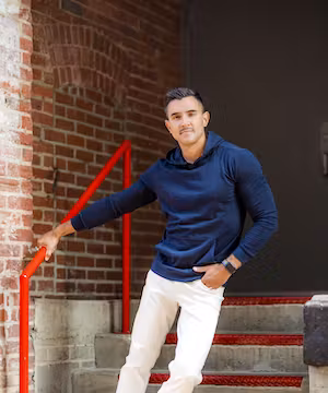 Diego Gonzalez-Zuniga: Dressing Up Life's Adventures!