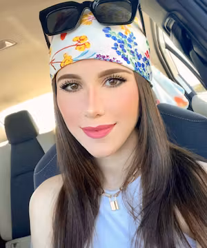 Unique Instagram post from @leylahamchou