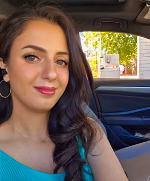 Dana Dargos: Turning Everyday Moments into Magic on Facebook