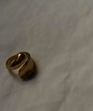 Simple Aesthetic/ Modest Aesthetic