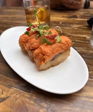 Philly Food, Drinks, & Fun: A Couple's Guide to Date Nights