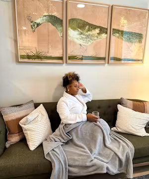 Meet Ashley Nesbit: Jetsetter, Foodie & Luxury Stay Guru!