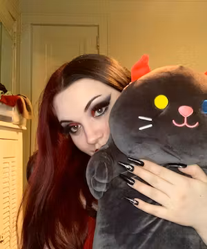 Kira Layne: Beauty Guru Extraordinaire!