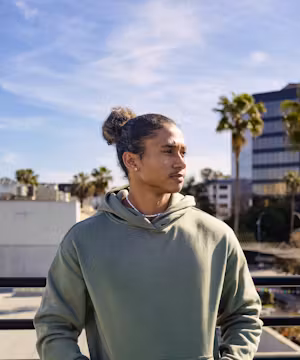 Roshaun: Crafting Style & Stories with Flair!