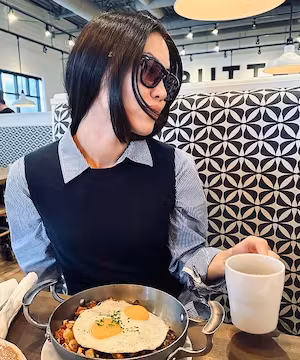 Fashion and lifestyle inspo from @t.u.n.g.a.a