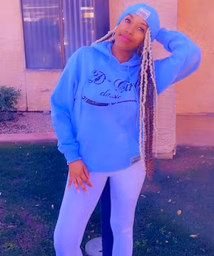 Fashion Trends Instagram posts by @iamrynyree