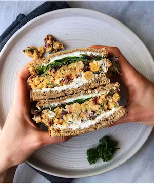 Creative recipes with an Intuitive Eating Ethos posts from @caracarincifelli
