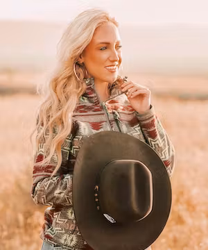 Let’s add versatility to your brand aesthetic