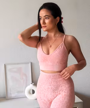 Marlene Ribeiro: Chasing Sunsets & Serving Up Inspiration!