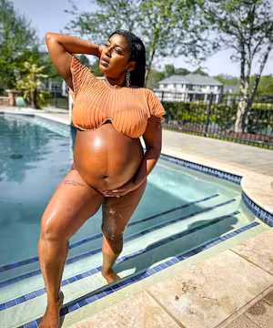 Family fun content. Connecting your brand to her story with warmth & humor.
