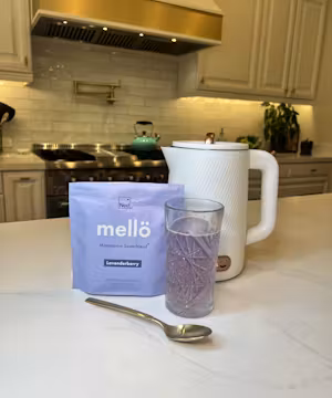 Karen Hill:Beauty and Fashion with a Gen-X Edge