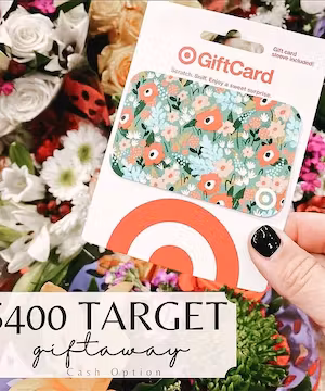 Sponsored Instagram post by @Withlovenlace