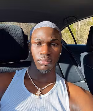 Fashion modeling by @taytay.galore