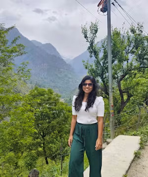 From Seattle to the World: Saniya Shah's Globe-trotting Adventures