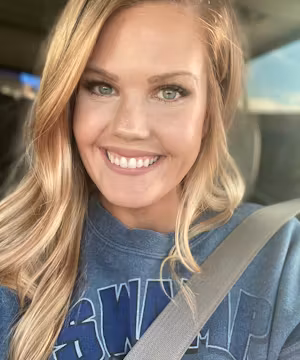 Hailey Cooner: Hard working influencer mama!