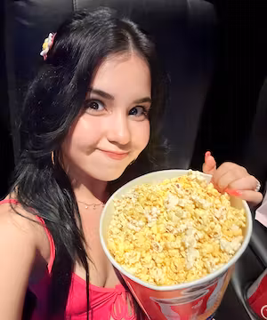 Britney: The TikTok Influencer Spreading Sunshine from Omaha