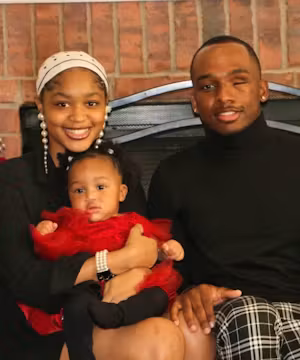 Empowering Mom Vlogger: Navigating Life, Love, and Learning