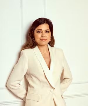 Paola Amador: Sizzling Swimwear Sensation from Mexico to London