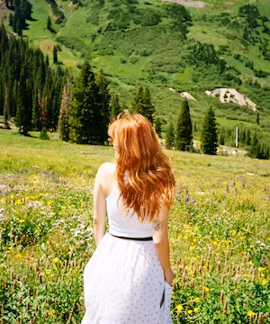 work with @caroline_tucker to uplift and make audience excited about brand!