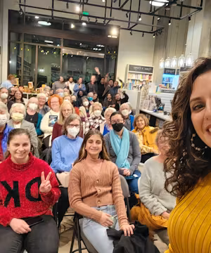 Dana Dargos: Turning Everyday Moments into Magic on Facebook