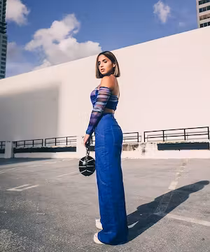 Model and Dancer @kharlimendoza