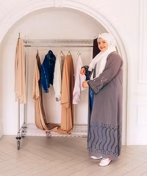 Lifestyle, Motherhood and Plus-Size Fashion