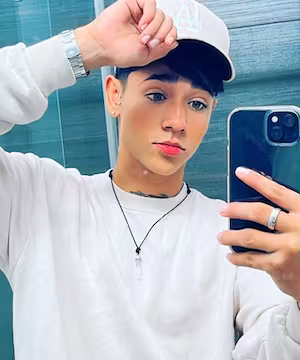 Sponsored Instagram post from @thegreatmicke