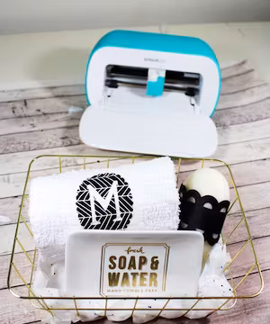 Engaging TikTok by @averagebutinspired - DIY, Crafts, Decor