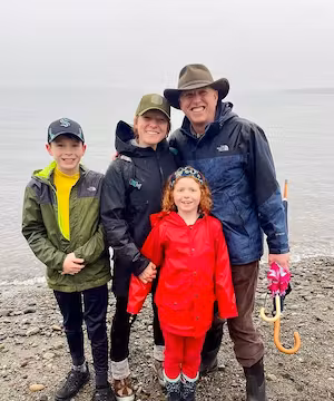As an active mother of two, I encourage families to get out and explore the world together!