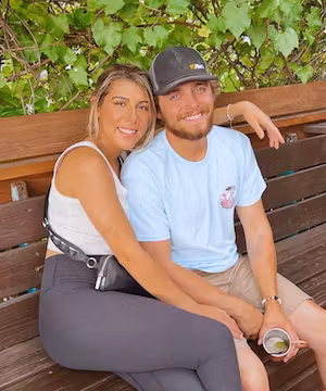 Original Instagram post by @Erynn_wilson_12 I am a 21 year old on a health and non toxic kik.