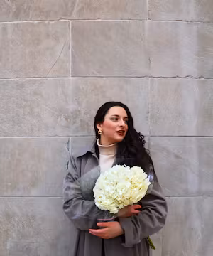 NY's Vibrant Content Maven: Gusyerlis, the Creative Dynamo