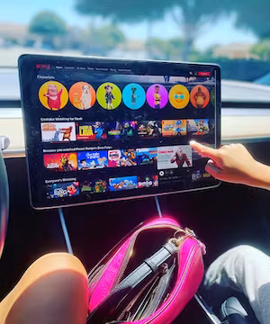 Custom Instagram post from @nic0lemelissa