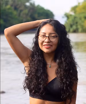 Get inspired by Estefania Panchi Guachamin on her trip around the world