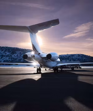 Welcome to Laura Verch's world of vibrant travel & creativity!