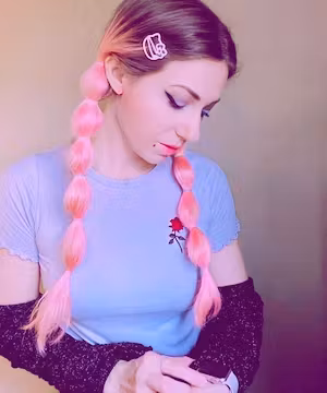 Amber Renee Fawn: Shining a Light of Inspiration