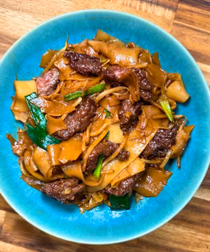 Asian Food Videos on Tiktok @karinecooks (US Audience)