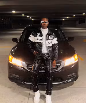 Fashion modeling by @taytay.galore