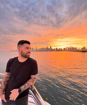 Matt Vettese: Emo Punk Influencer Spinning Sad Songs into Joy