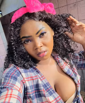 I am Titi Caine,I’m a fashion model and I love being in front of the camera,I’m sexy and charismati.