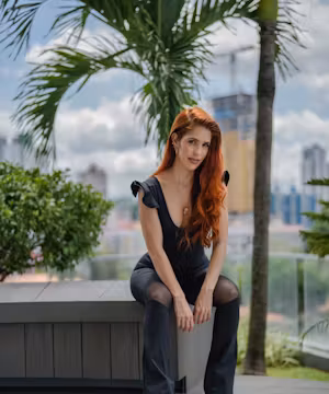 Marianela Gonzalez: Sparkling Lifestyle Influencer Inspiring Joy