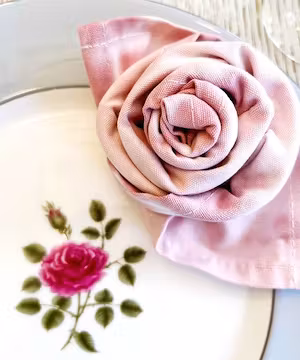 Quality Instagram Post by @Housewifehospitality