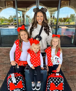 Kristen Fussell: Chic Momma Balancing Style and Real Mom Life!