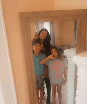 Shelby Berryhill: Oklahoma's Joyful TikTok Mom of Two