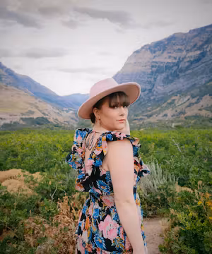 Rachel Brooks: Visionary Influencer Inspiring Wellness & Creativity