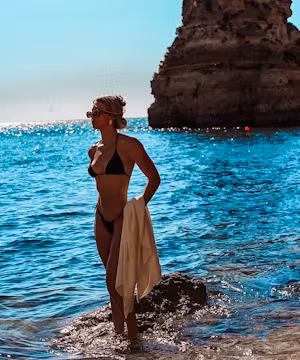 Meet Annie Cooper: Sprinting From Track Star to Influencer!