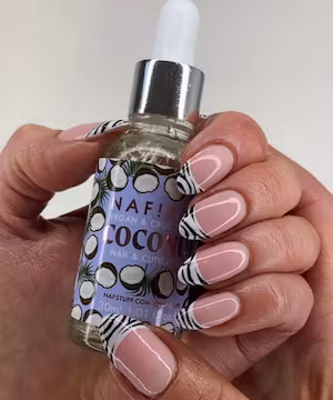 Meet Kirsty Brown: Scotland's Award-Winning Nail Guru!