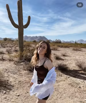 Sofia Lights Up Instagram with Fresh, Cozy Styles!